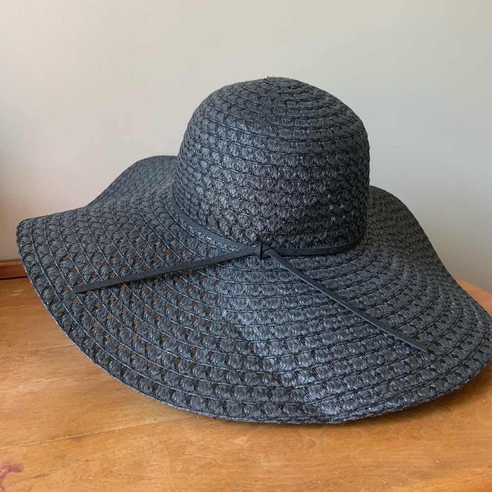 Black Wide Brim Hat with Minimalist Bow
